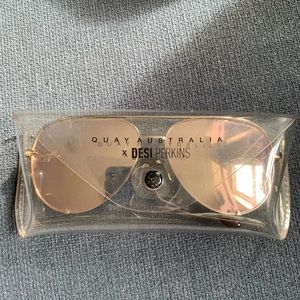 Quay Australia gold High Key